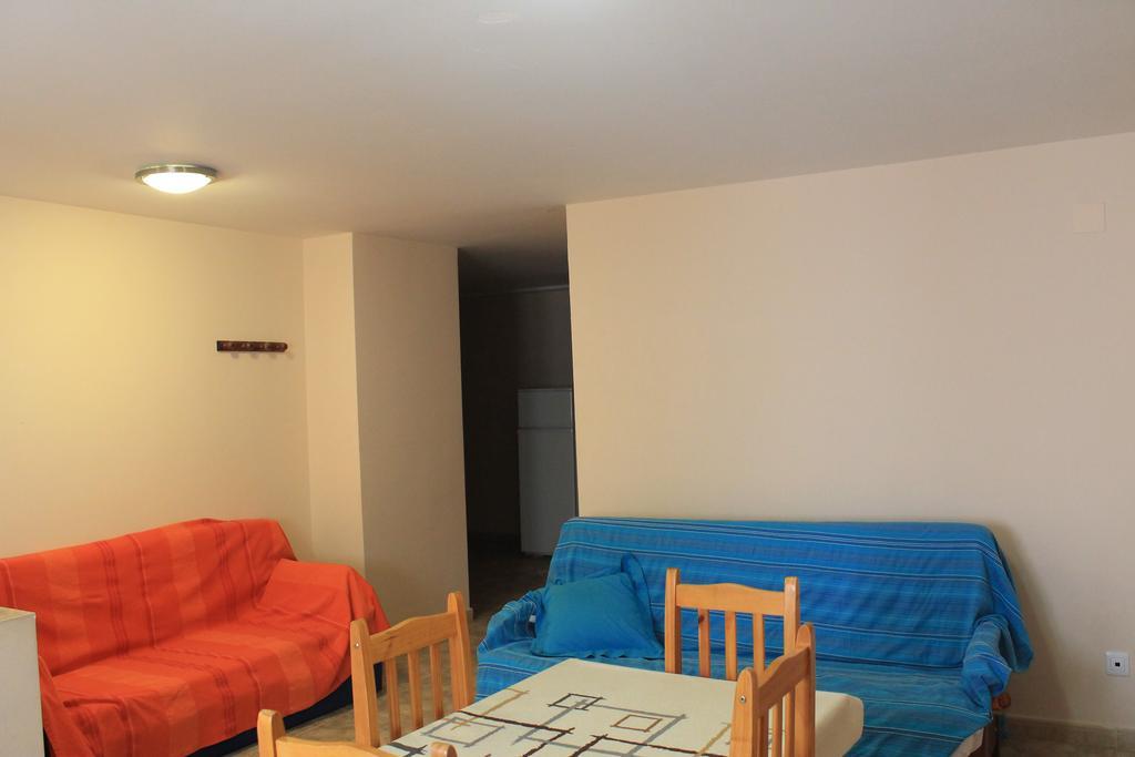 קמרנה דה לה סיירה Apartamentos Turisticos Rosario חדר תמונה