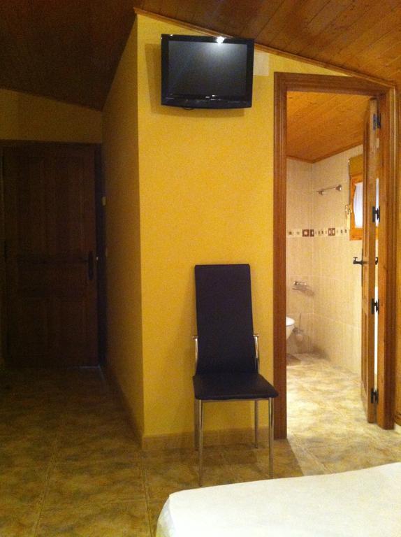 קמרנה דה לה סיירה Apartamentos Turisticos Rosario מראה חיצוני תמונה